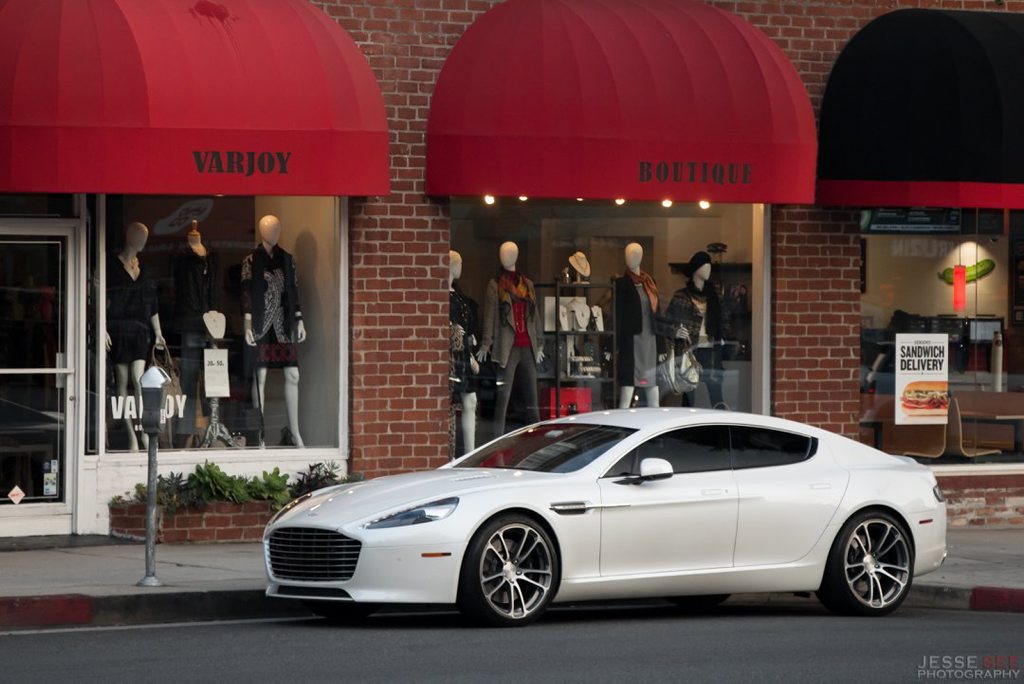 STUNNING: 2014 Aston martin Rapide S in Los Angeles. STUNNING: 2014 Aston martin Rapide S in Los Angeles.